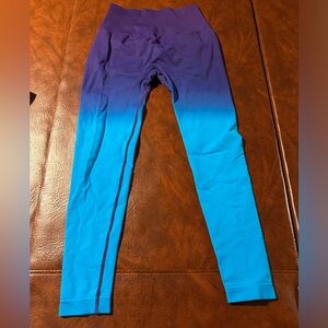 J80 Fit Berry Blast leggings w/butt scrunch